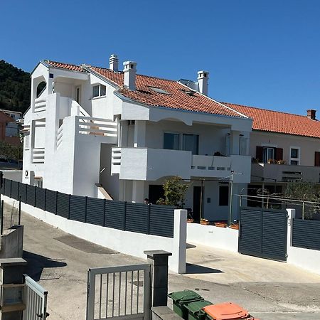 Apartman Dunatov Preko Eksteriør bilde